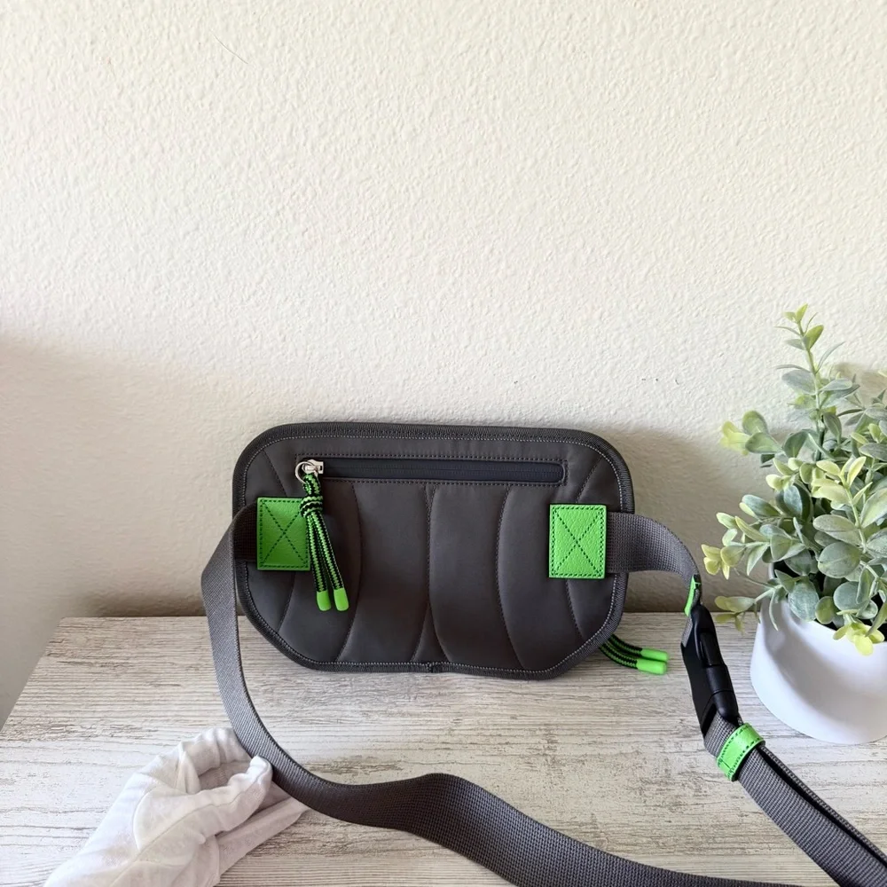 New Gucci Jersey GG Allov Pan Sport Belt bag, Red grey, size 100 - Picture 4 of 12